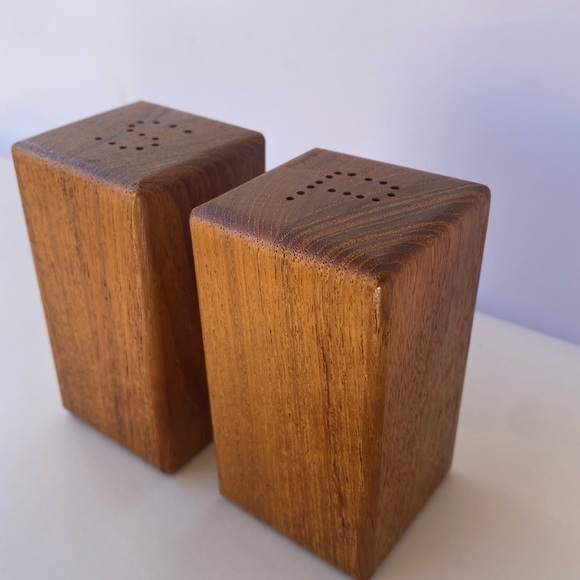 Midcentury Modern Wood Block Salt and Pepper Shakers - Picture 2 of 8